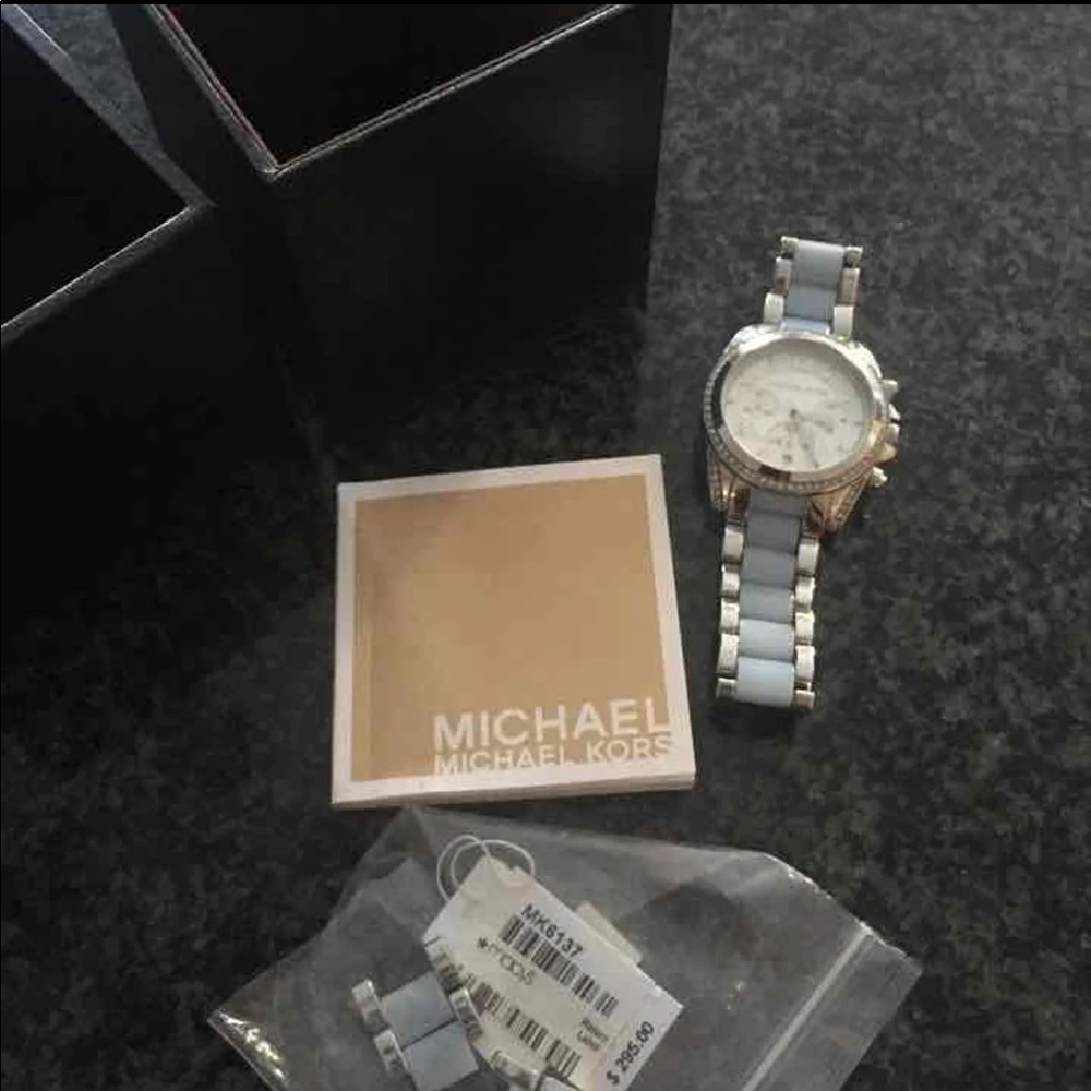Micheal Kors Blair MK6137 Watch